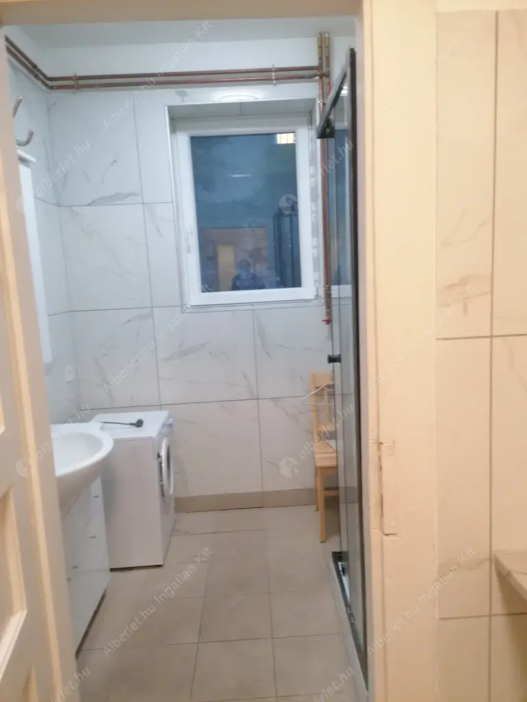 Kiadó albérlet 190000 Ft/hó áron: Budapest, XIV. kerület  Amerikai út. Mérete: 40 nm, 1 szobás | Alberlet.hu - 6596076