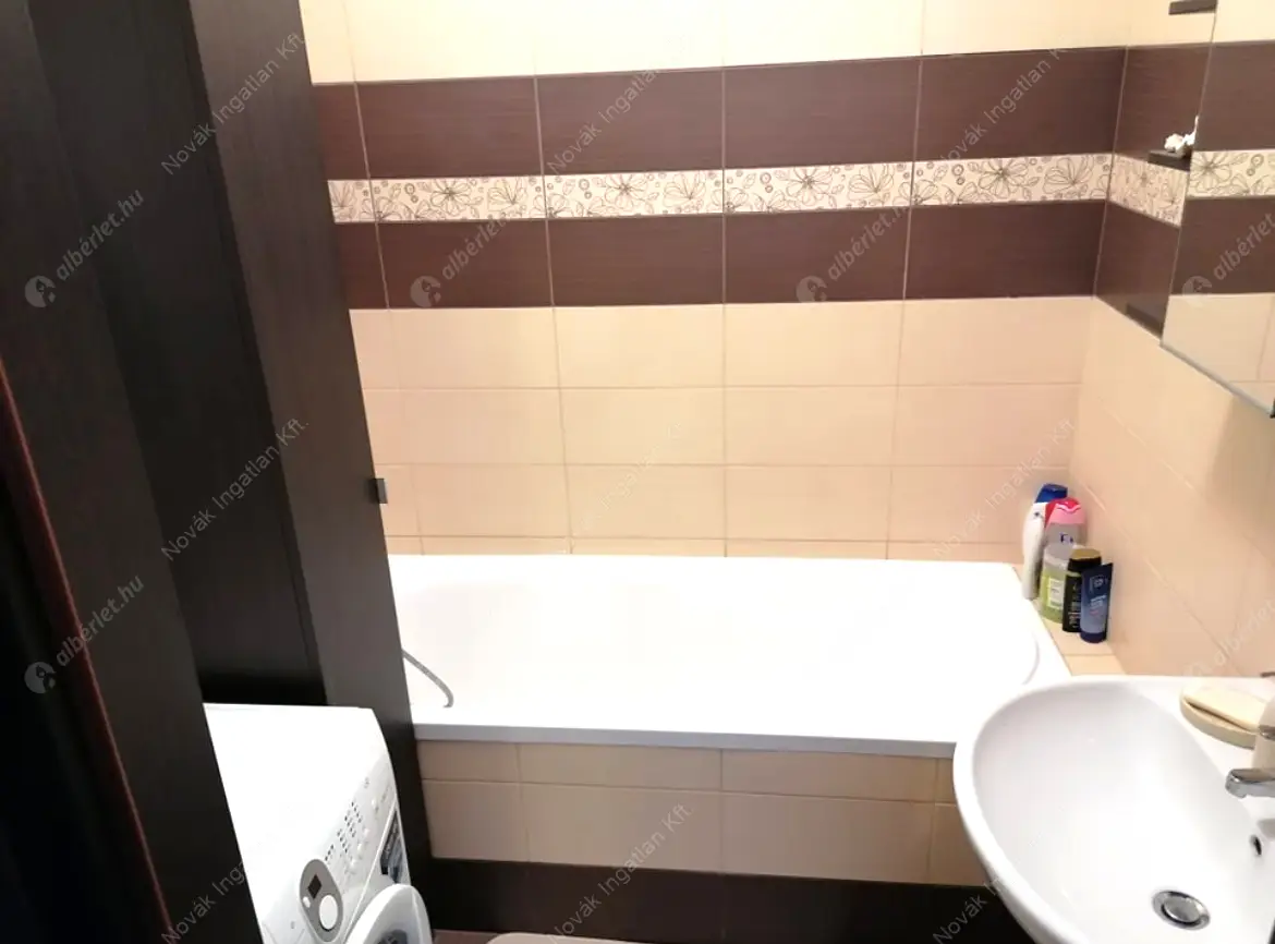 Kiadó albérlet 250000 Ft/hó áron: Budapest, XIV. kerület  Angol utca. Mérete: 47 nm, 2 szobás | Alberlet.hu - 6611268