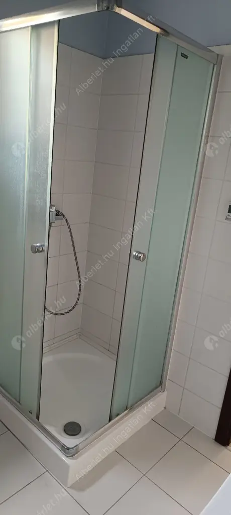 Kiadó albérlet 225000 Ft/hó áron: Budapest, XIV. kerület  Bácskai utca. Mérete: 44 nm, 2 szobás | Alberlet.hu - 6584309