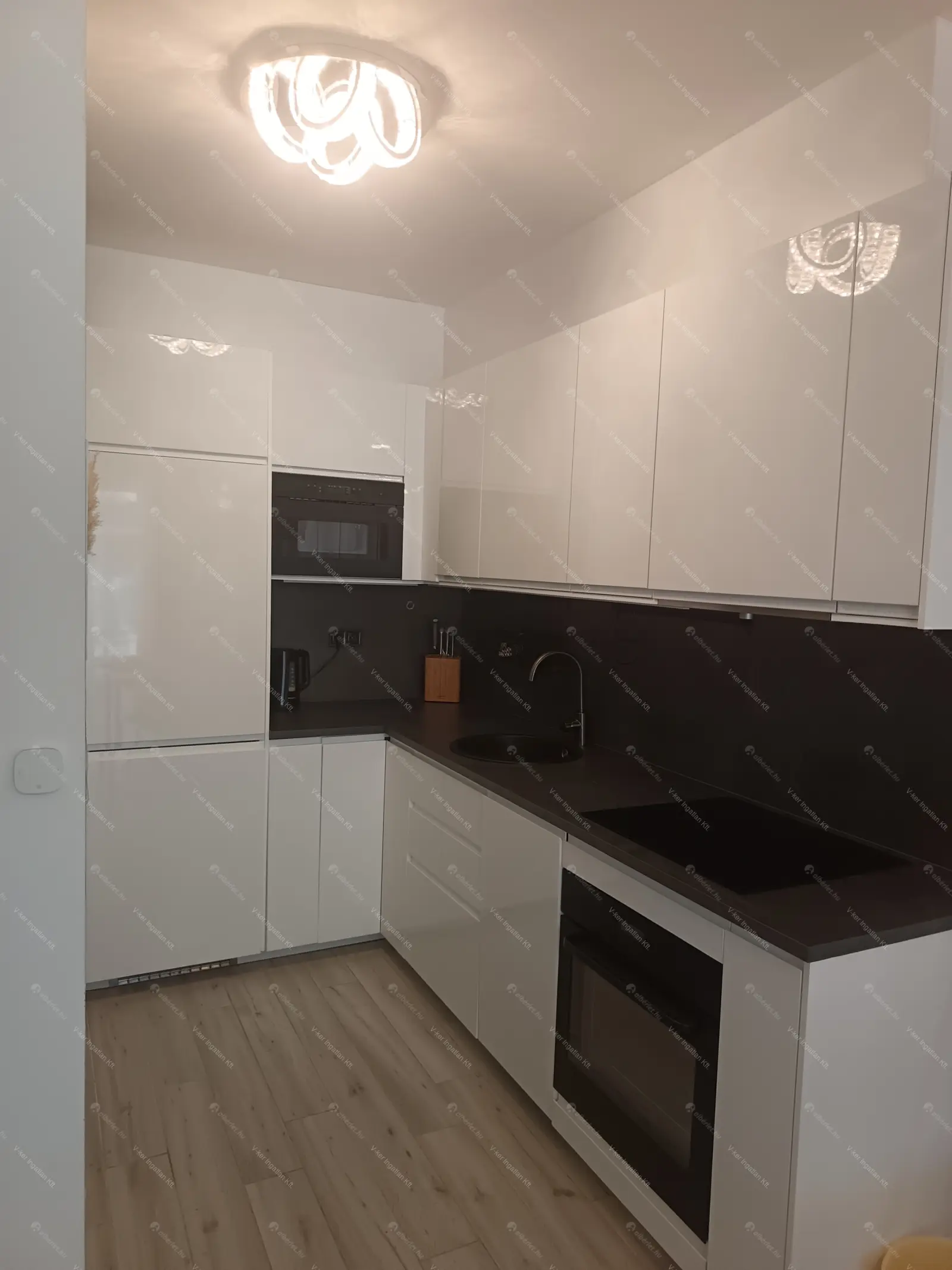 Kiadó albérlet 360000 Ft/hó áron: Budapest, XIV. kerület  Bartl János utca. Mérete: 53 nm, 2 szobás | Alberlet.hu - 6708425