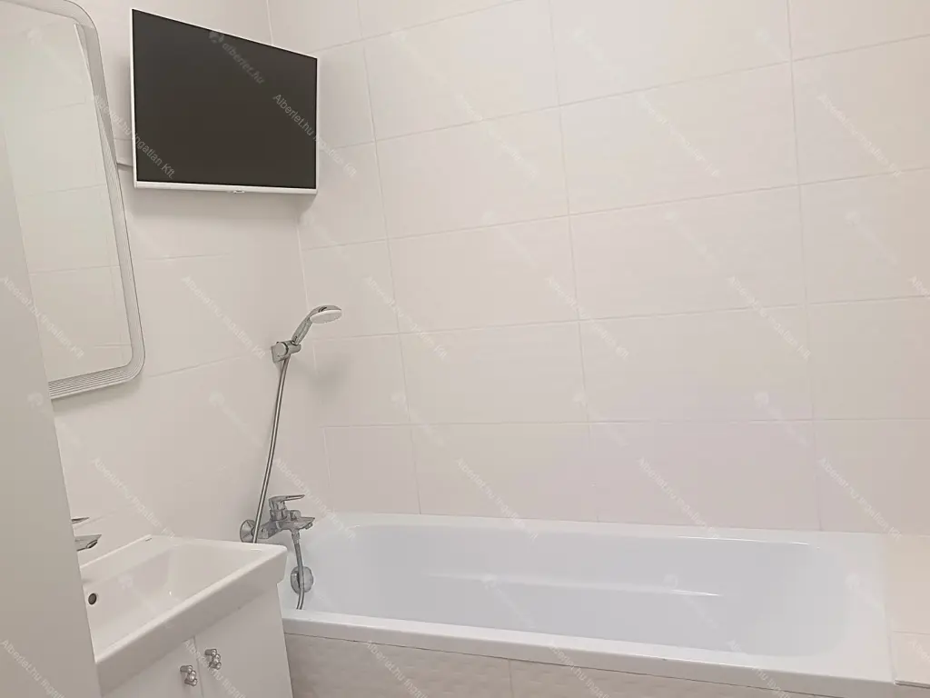 Kiadó albérlet 360000 Ft/hó áron: Budapest, XIV. kerület  Bartl János utca. Mérete: 53 nm, 2 szobás | Alberlet.hu - 6708759