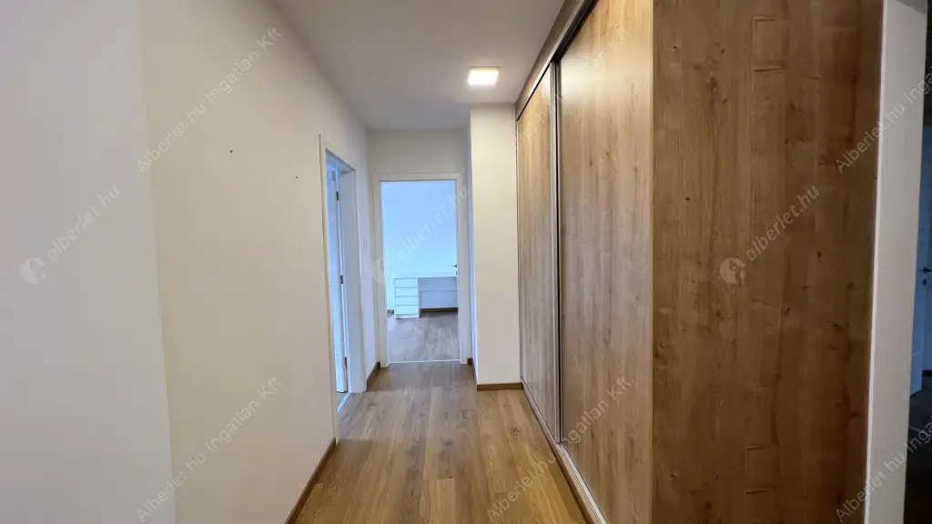 Kiadó albérlet 750000 Ft/hó áron: Budapest, XIV. kerület  Bazsarózsa utca. Mérete: 126 nm, 4 szobás | Alberlet.hu - 6592529