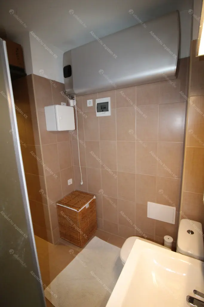 Kiadó albérlet 200000 Ft/hó áron: Budapest, XIV. kerület  Bazsarózsa utca. Mérete: 31 nm, 1 szobás | Alberlet.hu - 6640127