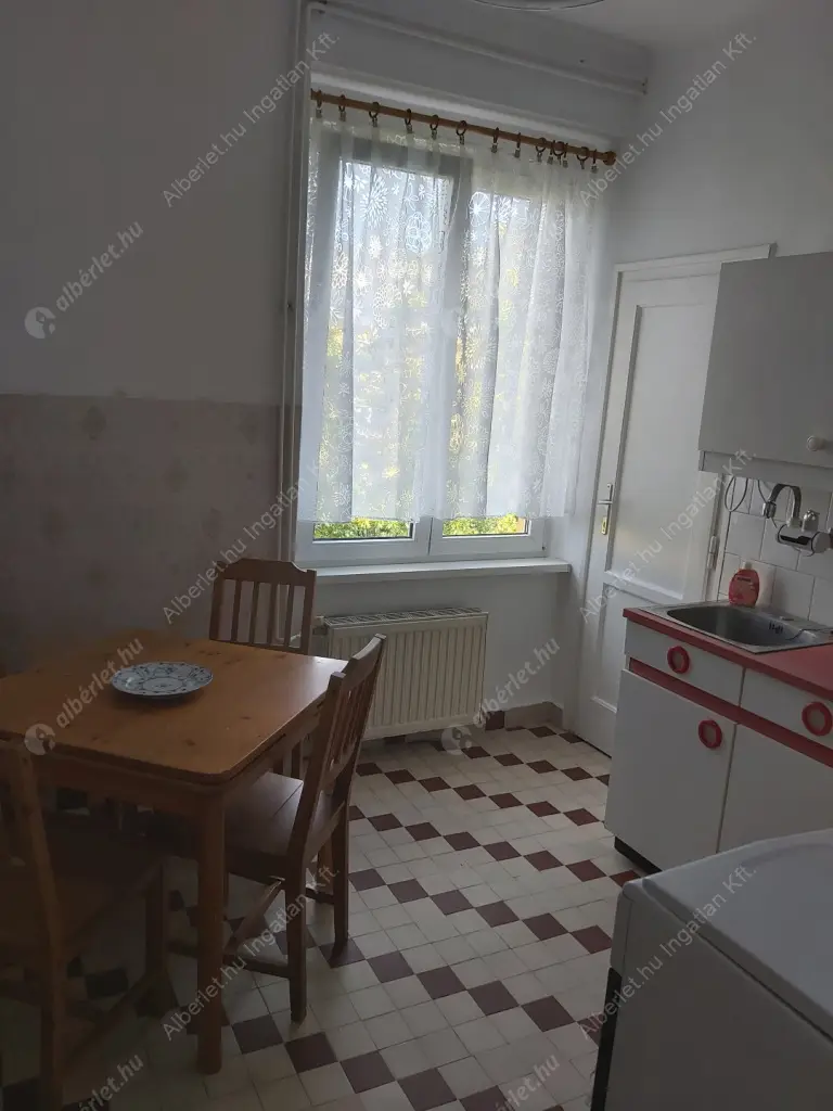 Kiadó albérlet 220000 Ft/hó áron: Budapest, XIV. kerület  Bolgárkerék utca. Mérete: 54 nm, 2 szobás | Alberlet.hu - 6584678