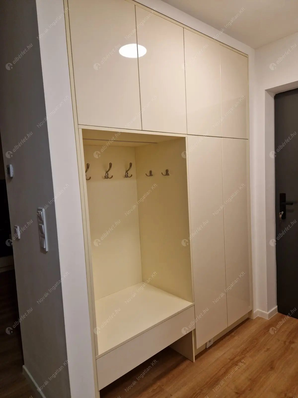 Kiadó albérlet 340000 Ft/hó áron: Budapest, XIV. kerület  Bosnyák tér. Mérete: 47 nm, 2 szobás | Alberlet.hu - 6541577