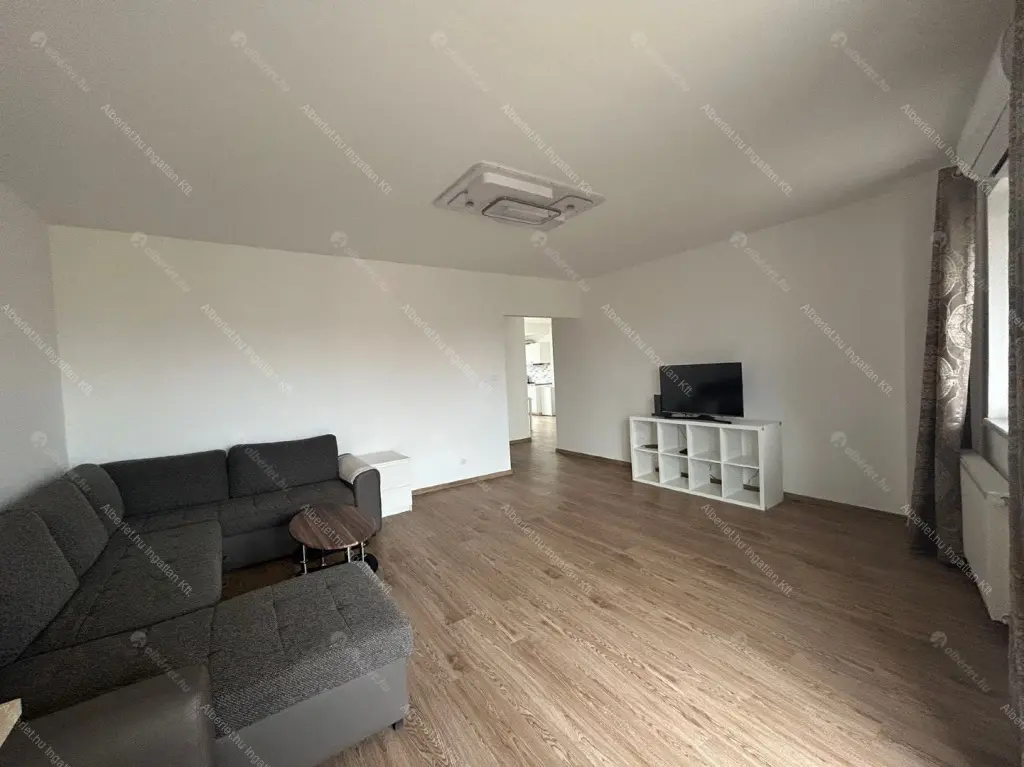 Kiadó albérlet 450000 Ft/hó áron: Budapest, XIV. kerület  Bosnyák utca. Mérete: 112 nm, 4 szobás | Alberlet.hu - 6694214