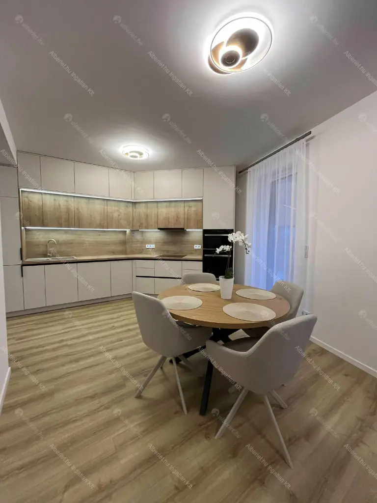 Kiadó albérlet 230000 Ft/hó áron: Budapest, XIV. kerület  Bosnyák utca. Mérete: 33 nm, 1 szobás | Alberlet.hu - 6666153