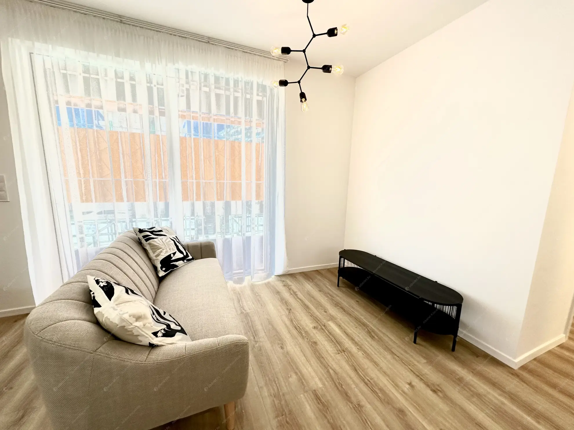 Kiadó albérlet 340000 Ft/hó áron: Budapest, XIV. kerület  Bosnyák utca. Mérete: 47 nm, 2 szobás | Alberlet.hu - 6587798