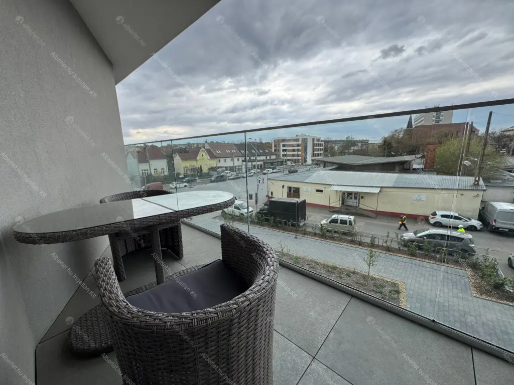 Kiadó albérlet 300000 Ft/hó áron: Budapest, XIV. kerület  Bosnyák utca. Mérete: 47 nm, 2 szobás | Alberlet.hu - 6648654