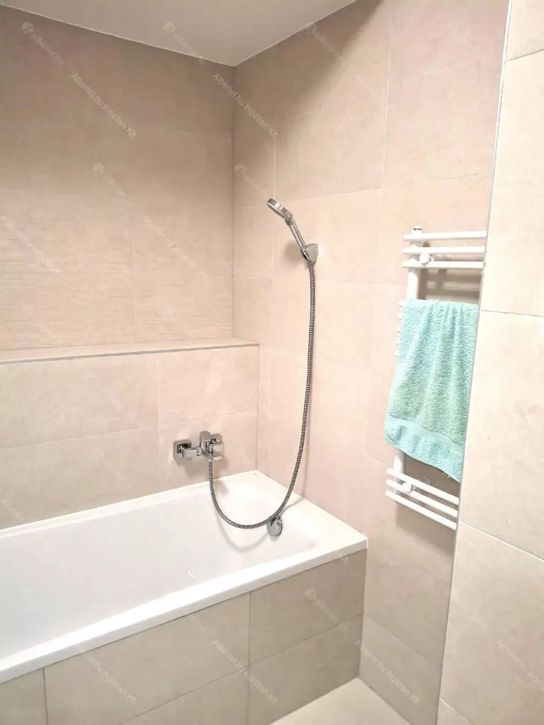 Kiadó albérlet 280000 Ft/hó áron: Budapest, XIV. kerület  Bosnyák utca. Mérete: 47 nm, 2 szobás | Alberlet.hu - 6647524