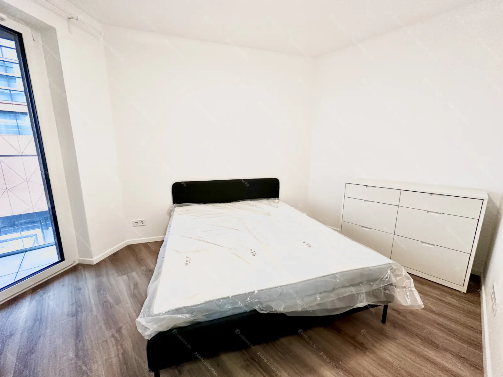 Kiadó albérlet 340000 Ft/hó áron: Budapest, XIV. kerület  Bosnyák utca. Mérete: 47 nm, 2 szobás | Alberlet.hu - 6656061