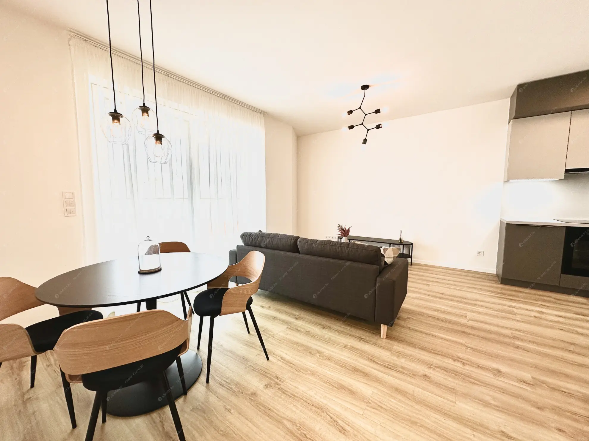 Kiadó albérlet 380000 Ft/hó áron: Budapest, XIV. kerület  Bosnyák utca. Mérete: 48 nm, 2 szobás | Alberlet.hu - 6587769