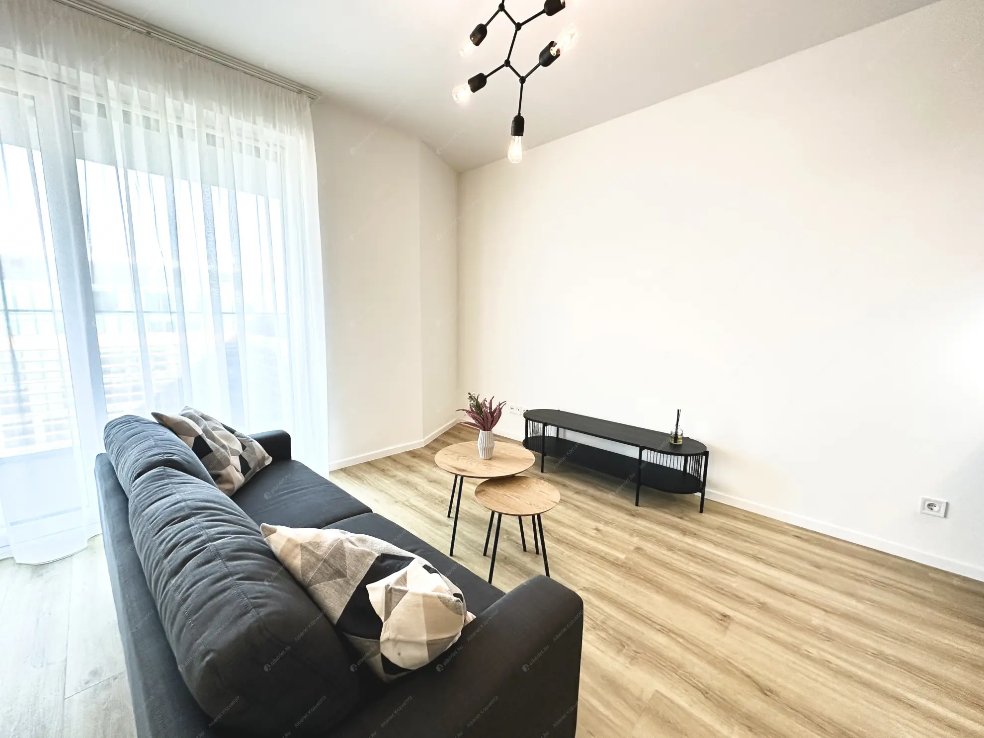 Kiadó albérlet 380000 Ft/hó áron: Budapest, XIV. kerület  Bosnyák utca. Mérete: 48 nm, 2 szobás | Alberlet.hu - 6587772