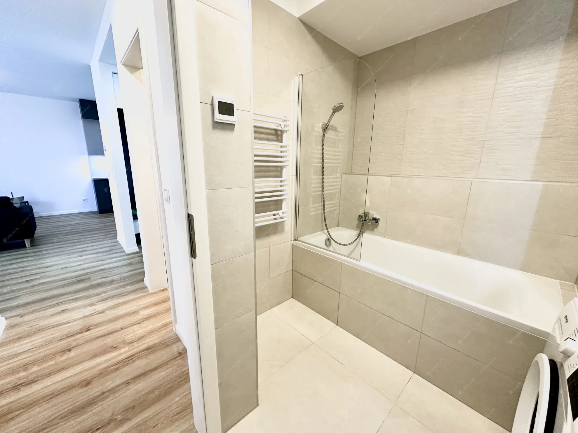 Kiadó albérlet 380000 Ft/hó áron: Budapest, XIV. kerület  Bosnyák utca. Mérete: 48 nm, 2 szobás | Alberlet.hu - 6587779