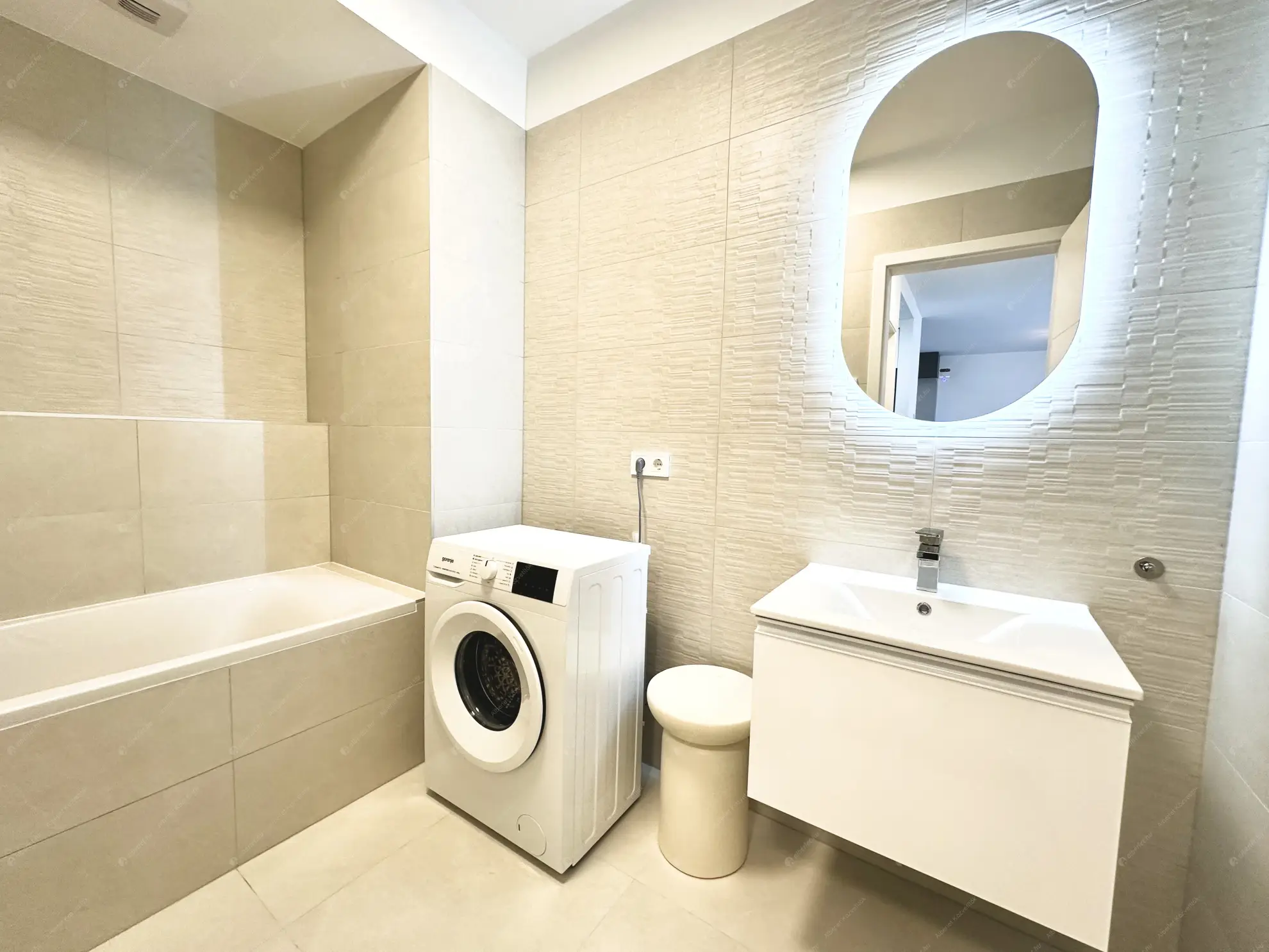 Kiadó albérlet 380000 Ft/hó áron: Budapest, XIV. kerület  Bosnyák utca. Mérete: 48 nm, 2 szobás | Alberlet.hu - 6587780