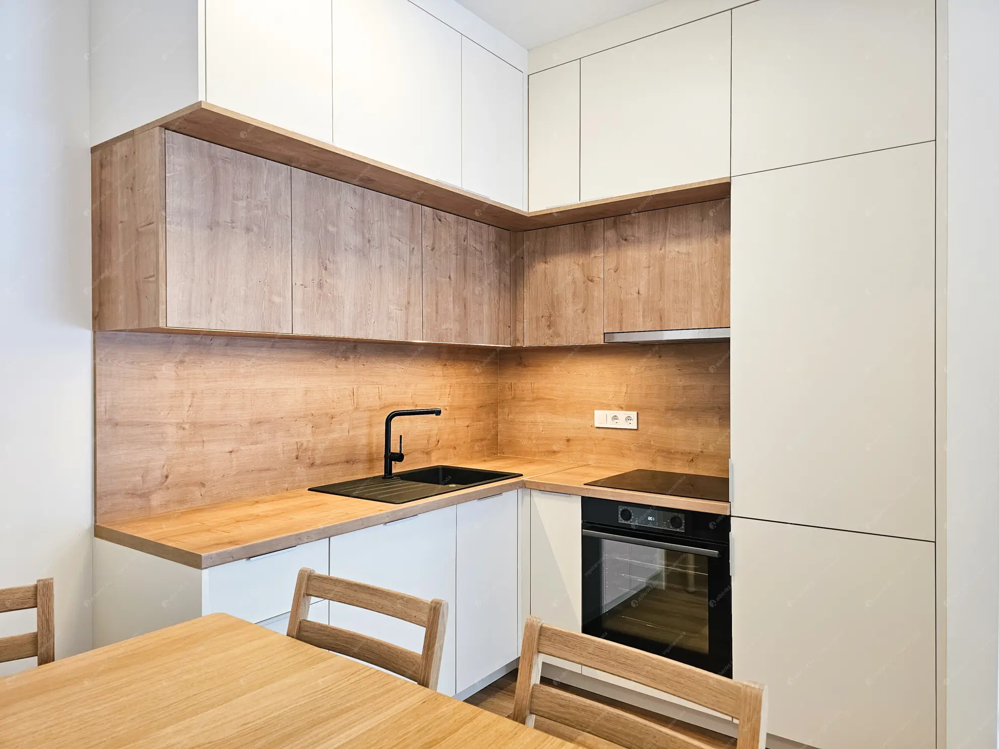 Kiadó albérlet 360000 Ft/hó áron: Budapest, XIV. kerület  Bosnyák utca. Mérete: 54 nm, 2 szobás | Alberlet.hu - 6617761