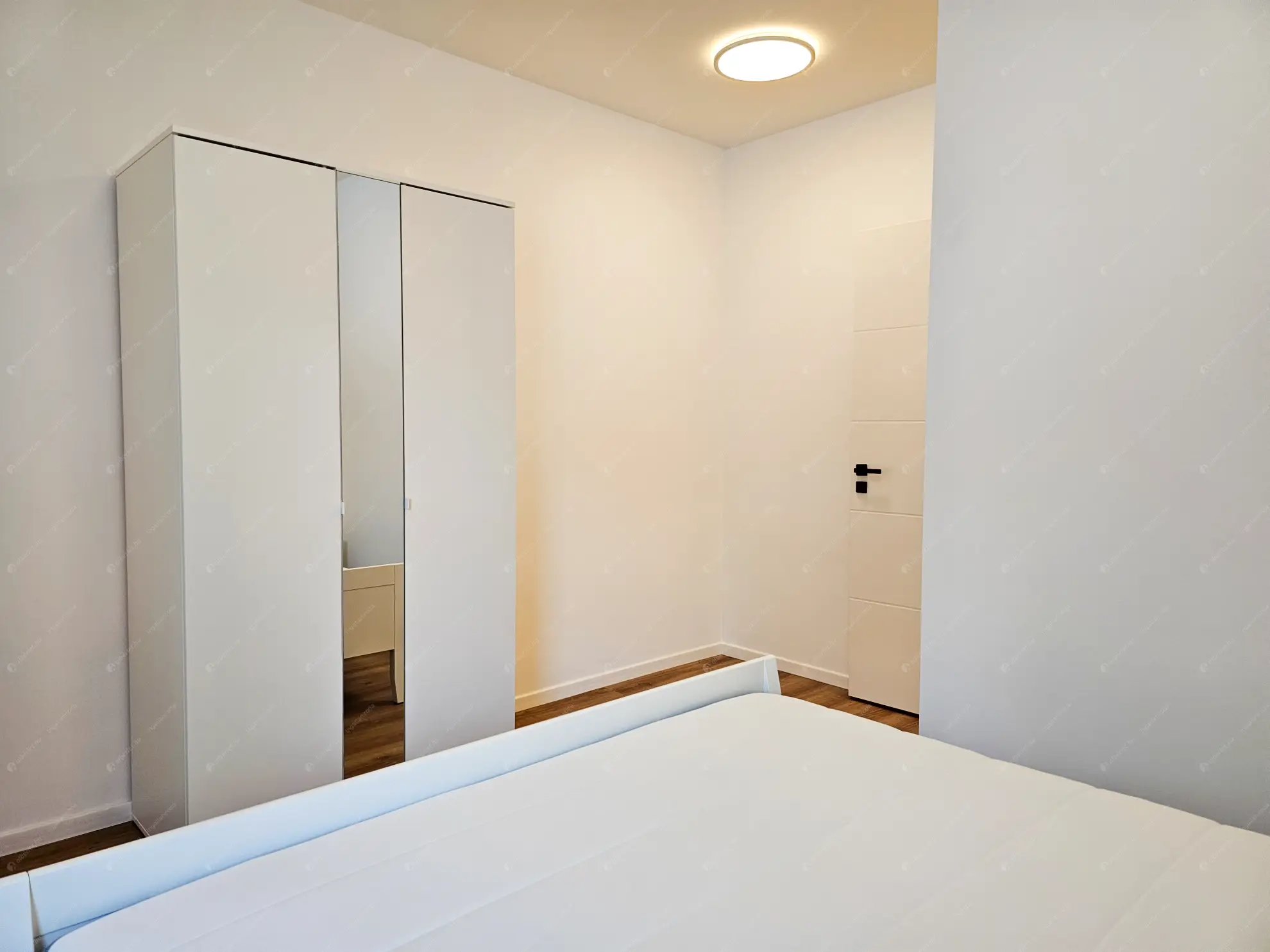 Kiadó albérlet 360000 Ft/hó áron: Budapest, XIV. kerület  Bosnyák utca. Mérete: 54 nm, 2 szobás | Alberlet.hu - 6617765