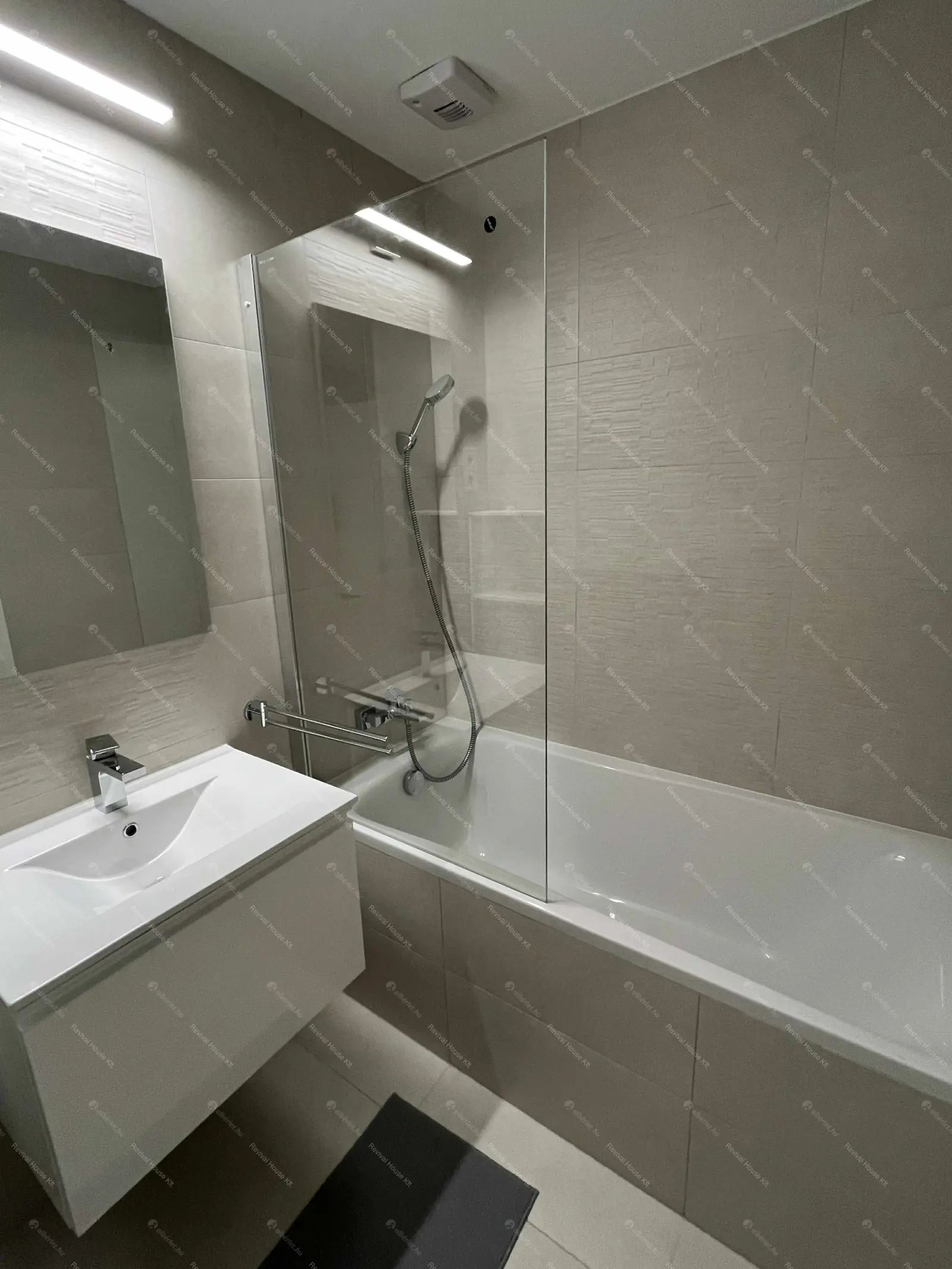 Kiadó albérlet 500000 Ft/hó áron: Budapest, XIV. kerület  Bosnyák utca. Mérete: 65 nm, 3 szobás | Alberlet.hu - 6685087