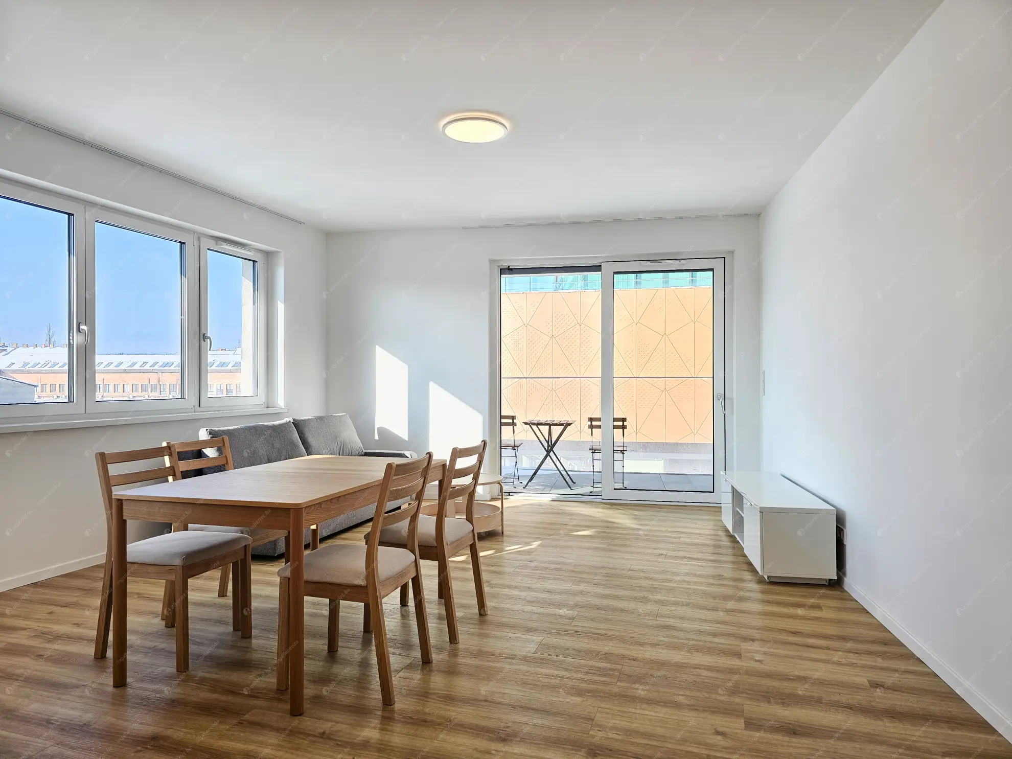 Kiadó albérlet 499000 Ft/hó áron: Budapest, XIV. kerület  Bosnyák utca. Mérete: 81 nm, 3 szobás | Alberlet.hu - 6618370