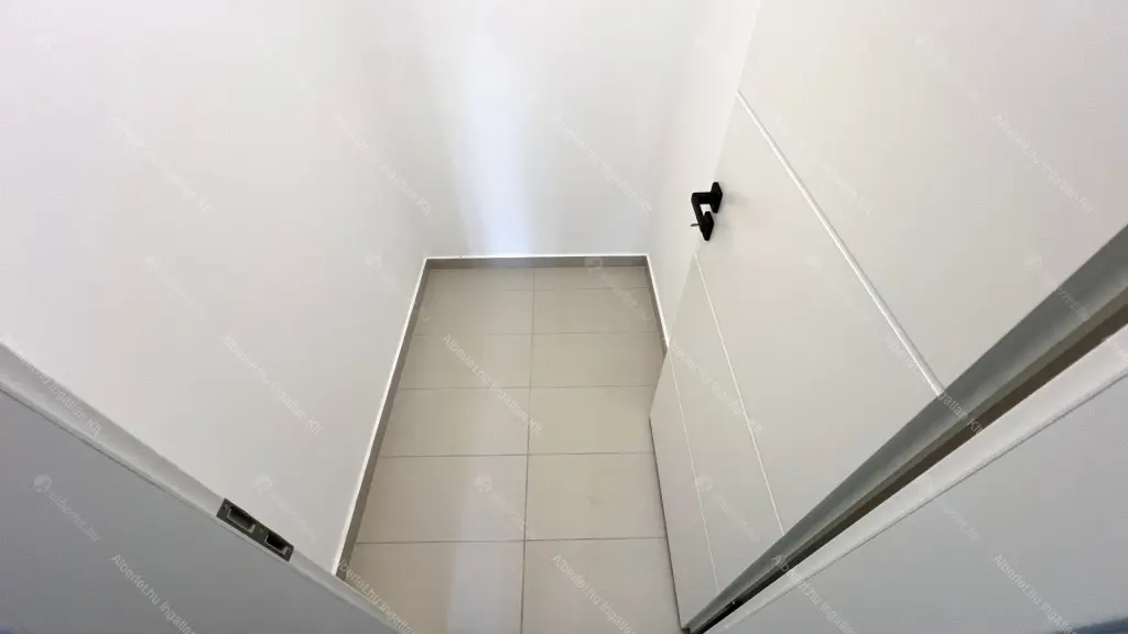 Kiadó albérlet 500000 Ft/hó áron: Budapest, XIV. kerület  Bosnyák utca. Mérete: 81 nm, 3 szobás | Alberlet.hu - 6655394