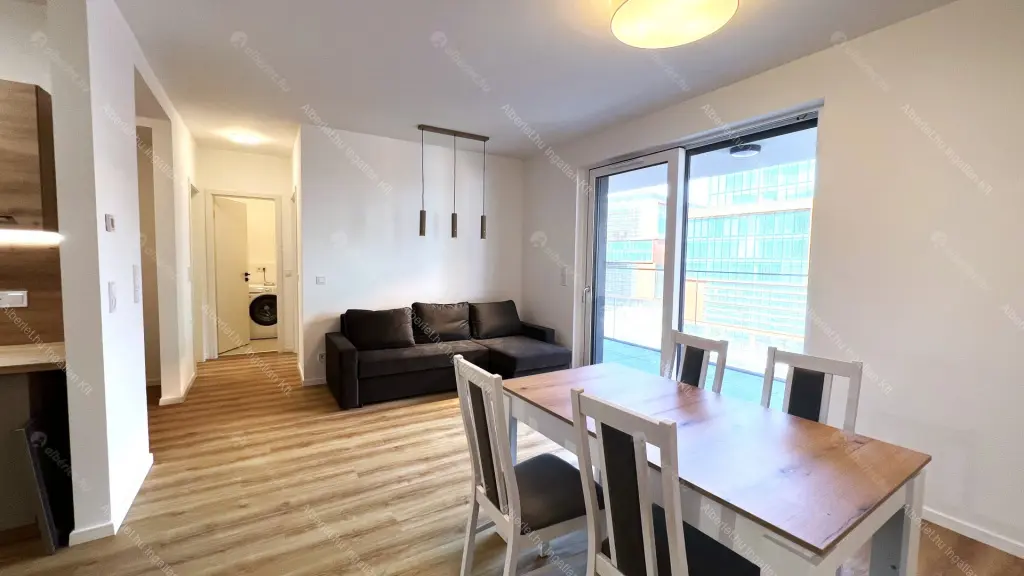 Kiadó albérlet 450000 Ft/hó áron: Budapest, XIV. kerület  Bosnyák utca. Mérete: 81 nm, 3 szobás | Alberlet.hu - 6677430