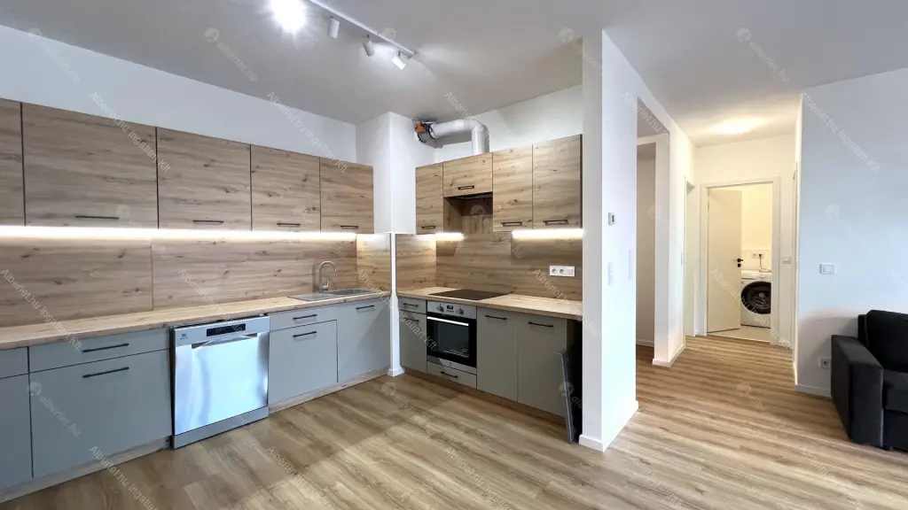 Kiadó albérlet 450000 Ft/hó áron: Budapest, XIV. kerület  Bosnyák utca. Mérete: 81 nm, 3 szobás | Alberlet.hu - 6677437