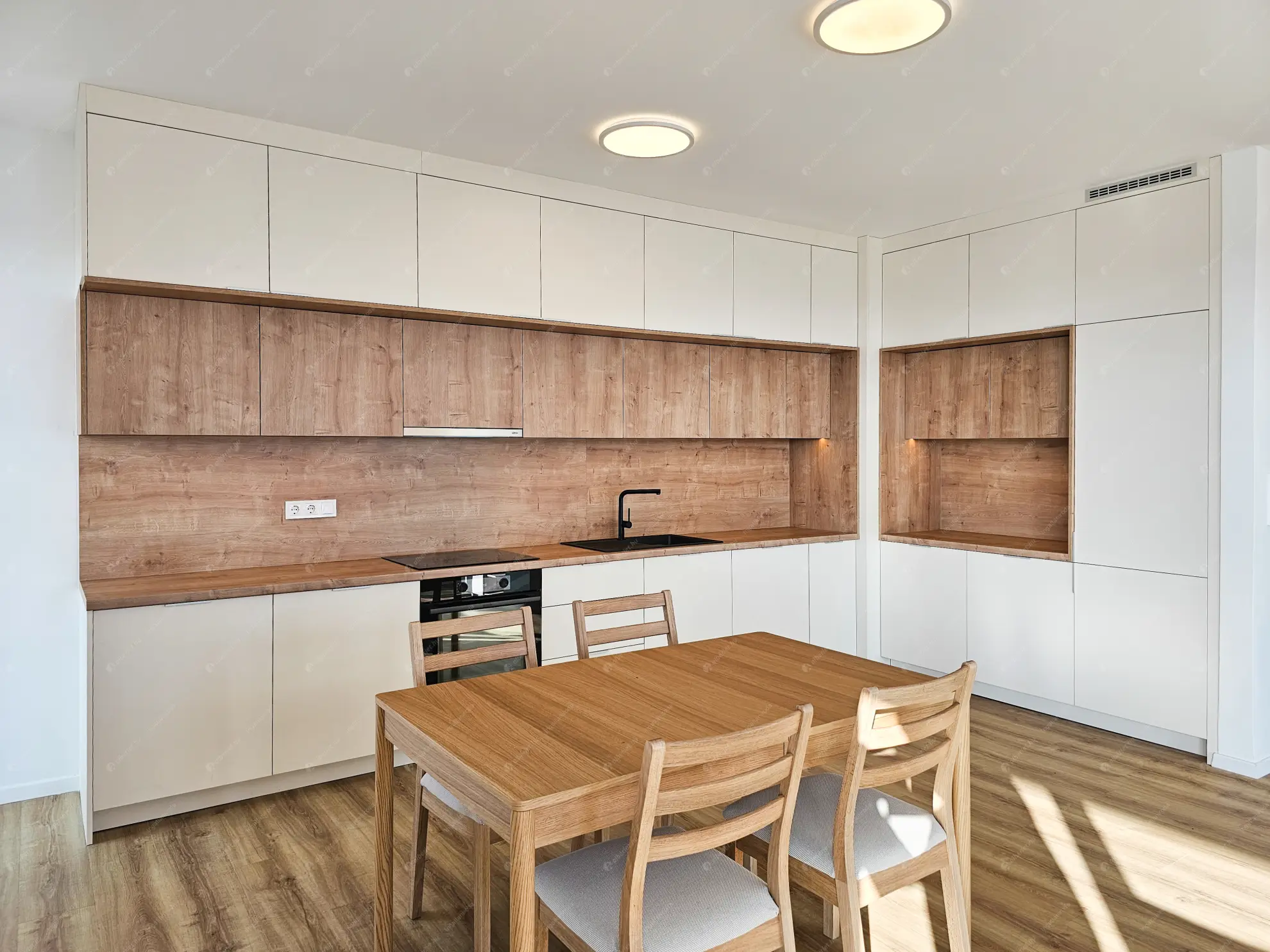 Kiadó albérlet 750000 Ft/hó áron: Budapest, XIV. kerület  Bosnyák utca. Mérete: 99 nm, 4 szobás | Alberlet.hu - 6617838