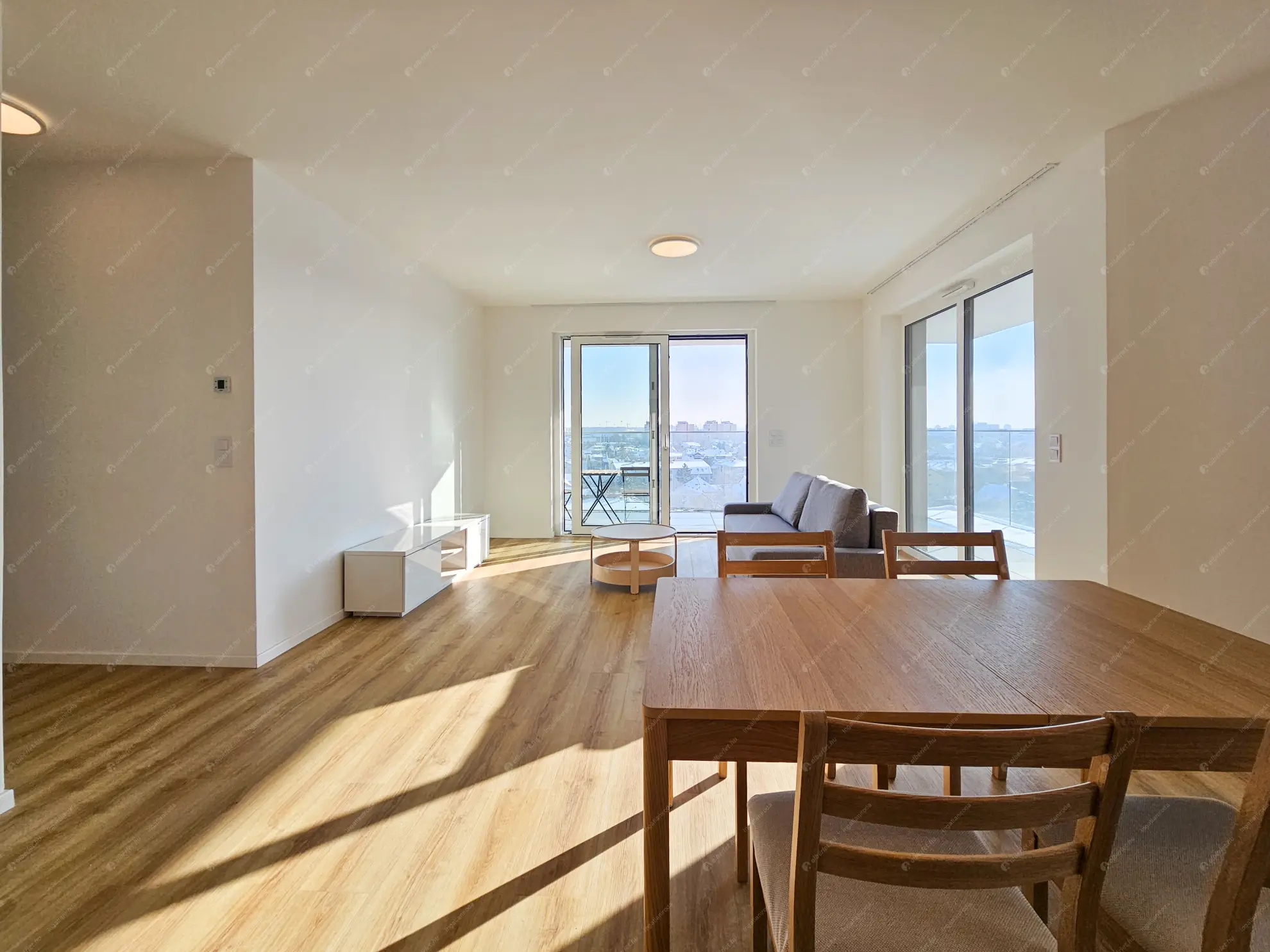 Kiadó albérlet 750000 Ft/hó áron: Budapest, XIV. kerület  Bosnyák utca. Mérete: 99 nm, 4 szobás | Alberlet.hu - 6617841