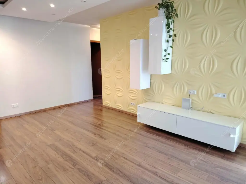 Kiadó albérlet 400000 Ft/hó áron: Budapest, XIV. kerület  Cházár András utca. Mérete: 71 nm, 3 szobás | Alberlet.hu - 6575623