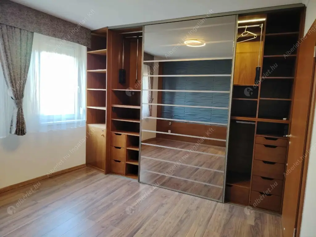 Kiadó albérlet 400000 Ft/hó áron: Budapest, XIV. kerület  Cházár András utca. Mérete: 71 nm, 3 szobás | Alberlet.hu - 6575629