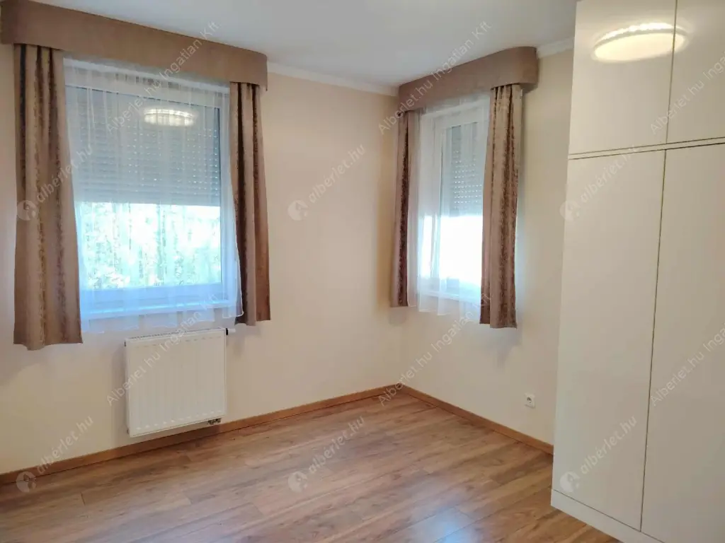 Kiadó albérlet 400000 Ft/hó áron: Budapest, XIV. kerület  Cházár András utca. Mérete: 71 nm, 3 szobás | Alberlet.hu - 6575632