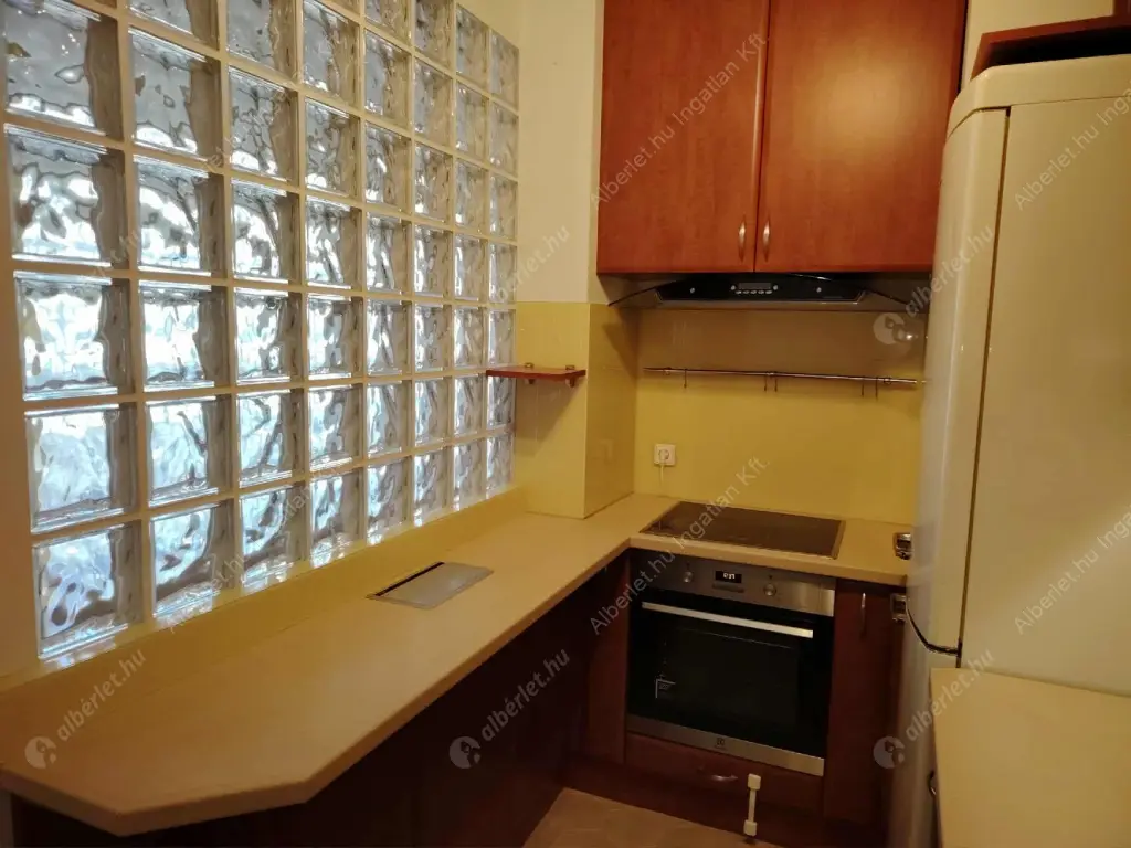 Kiadó albérlet 385000 Ft/hó áron: Budapest, XIV. kerület  Cházár András utca. Mérete: 71 nm, 3 szobás | Alberlet.hu - 6582092
