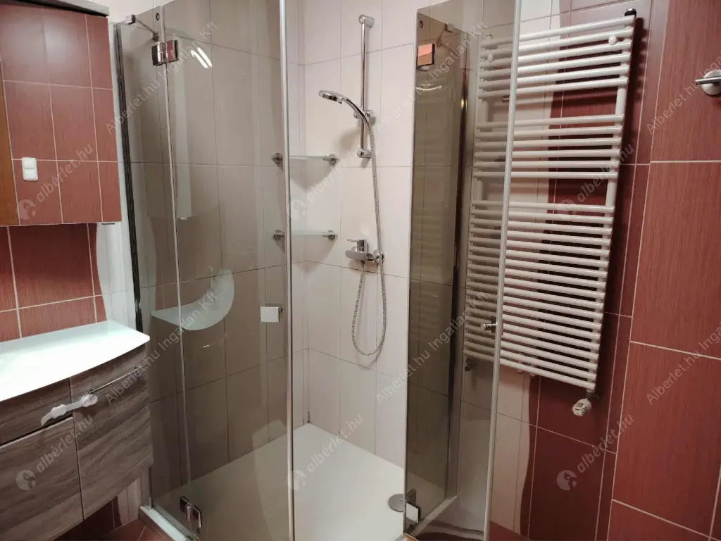 Kiadó albérlet 385000 Ft/hó áron: Budapest, XIV. kerület  Cházár András utca. Mérete: 71 nm, 3 szobás | Alberlet.hu - 6582100