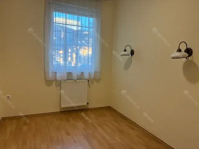 Kiadó albérlet 320000 Ft/hó áron: Budapest, XIV. kerület  Columbus utca. Mérete: 65 nm, 2 szobás | Alberlet.hu - 6703096