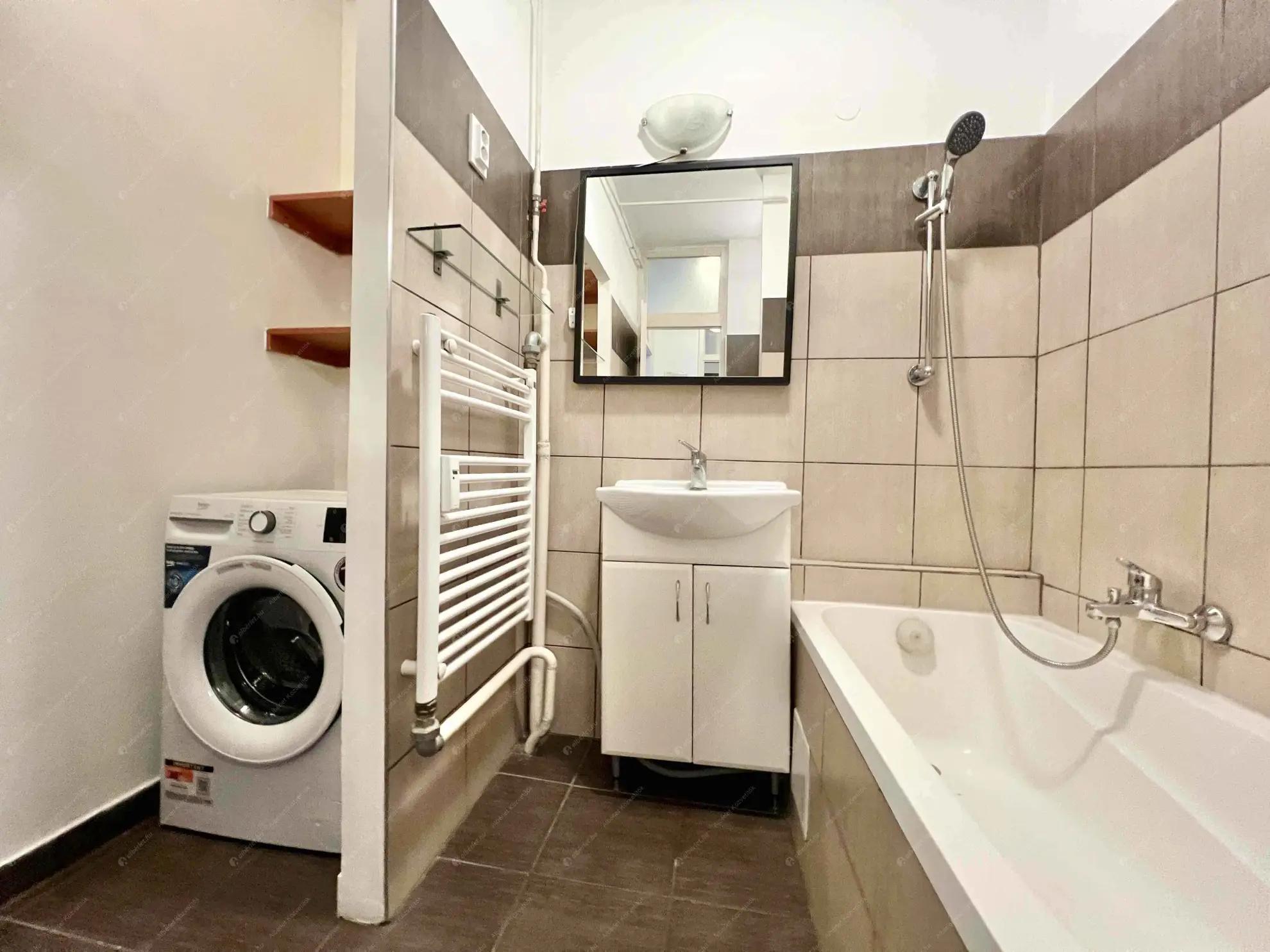 Kiadó albérlet 210000 Ft/hó áron: Budapest, XIV. kerület  Csáktornya park. Mérete: 49 nm, 2 szobás | Alberlet.hu - 6637278