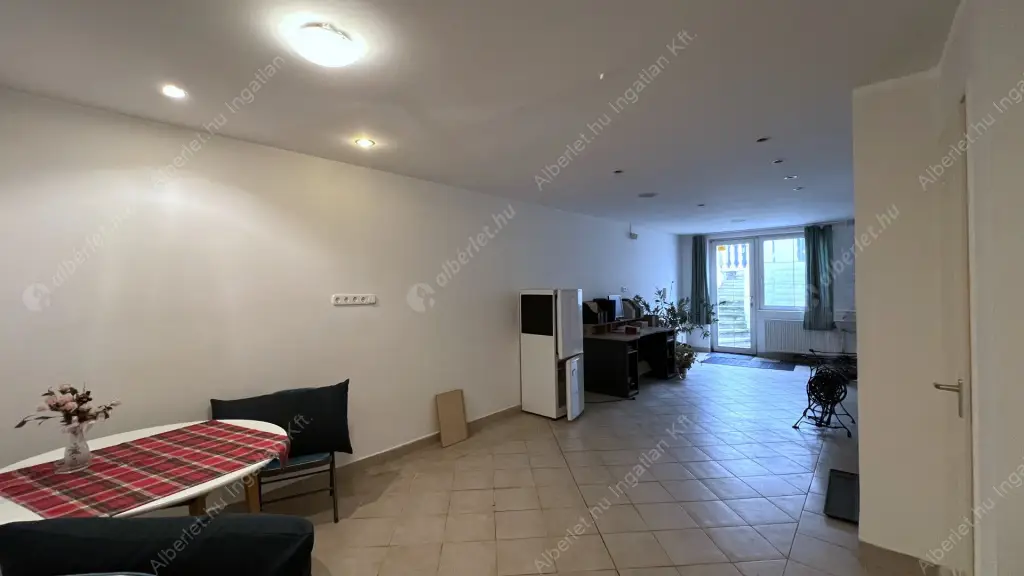 Kiadó albérlet 550000 Ft/hó áron: Budapest, XIV. kerület  Dorozsmai utca. Mérete: 300 nm, 6 szobás | Alberlet.hu - 6626480