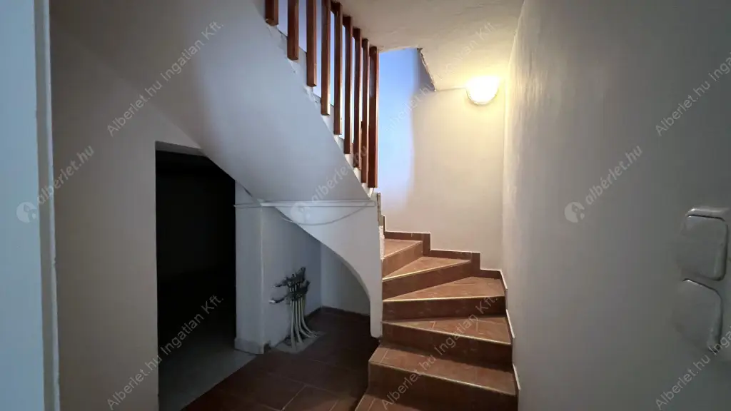 Kiadó albérlet 550000 Ft/hó áron: Budapest, XIV. kerület  Dorozsmai utca. Mérete: 300 nm, 6 szobás | Alberlet.hu - 6626486
