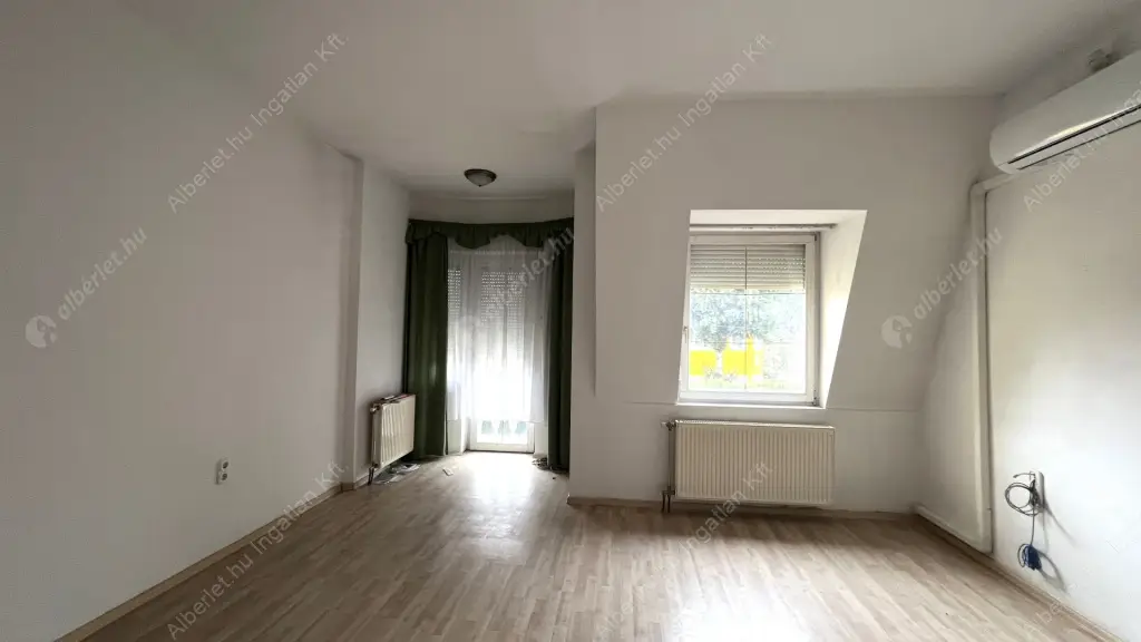 Kiadó albérlet 550000 Ft/hó áron: Budapest, XIV. kerület  Dorozsmai utca. Mérete: 300 nm, 6 szobás | Alberlet.hu - 6626491