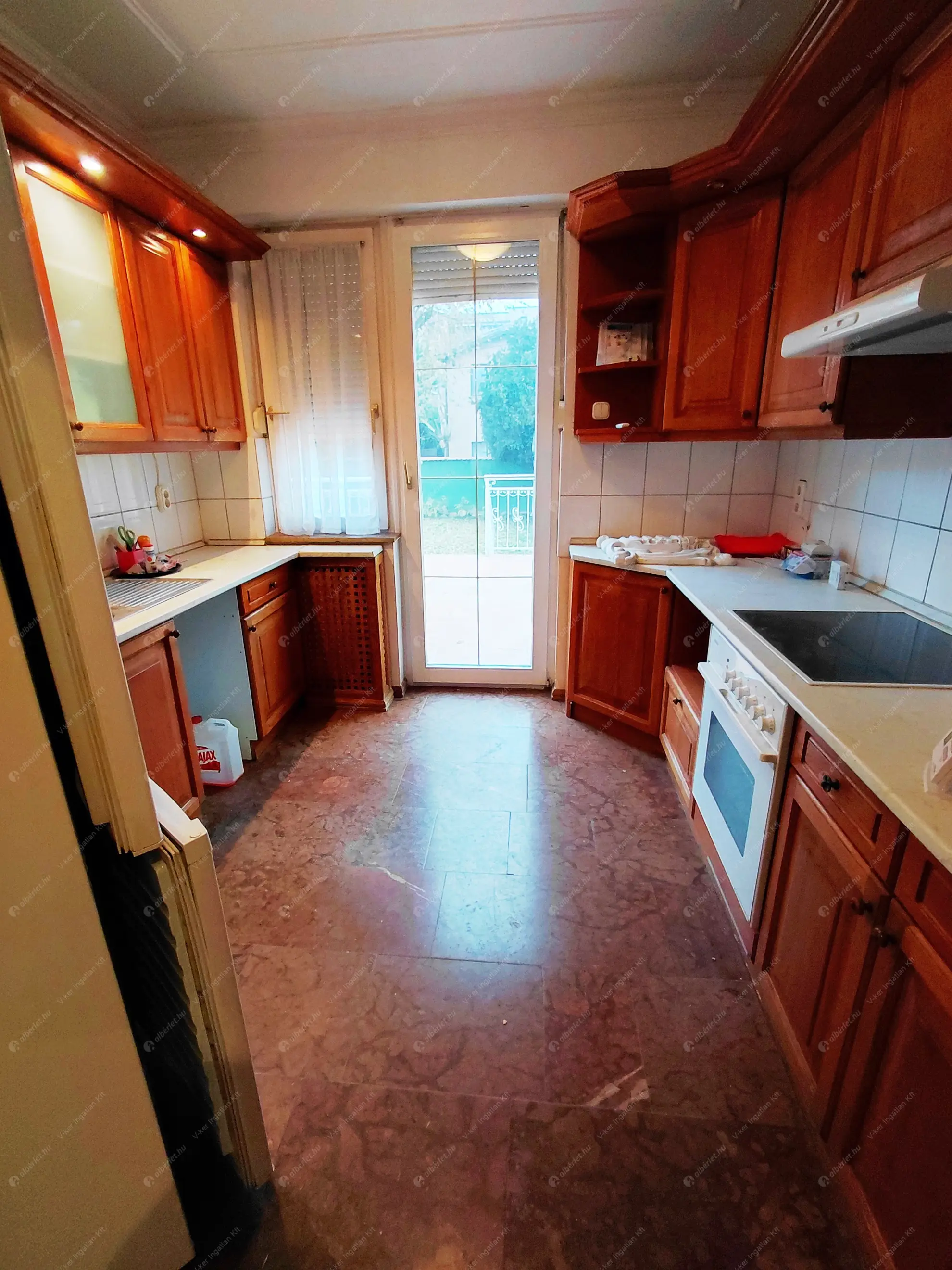 Kiadó albérlet 550000 Ft/hó áron: Budapest, XIV. kerület  Dorozsmai utca. Mérete: 300 nm, 6 szobás | Alberlet.hu - 6600076