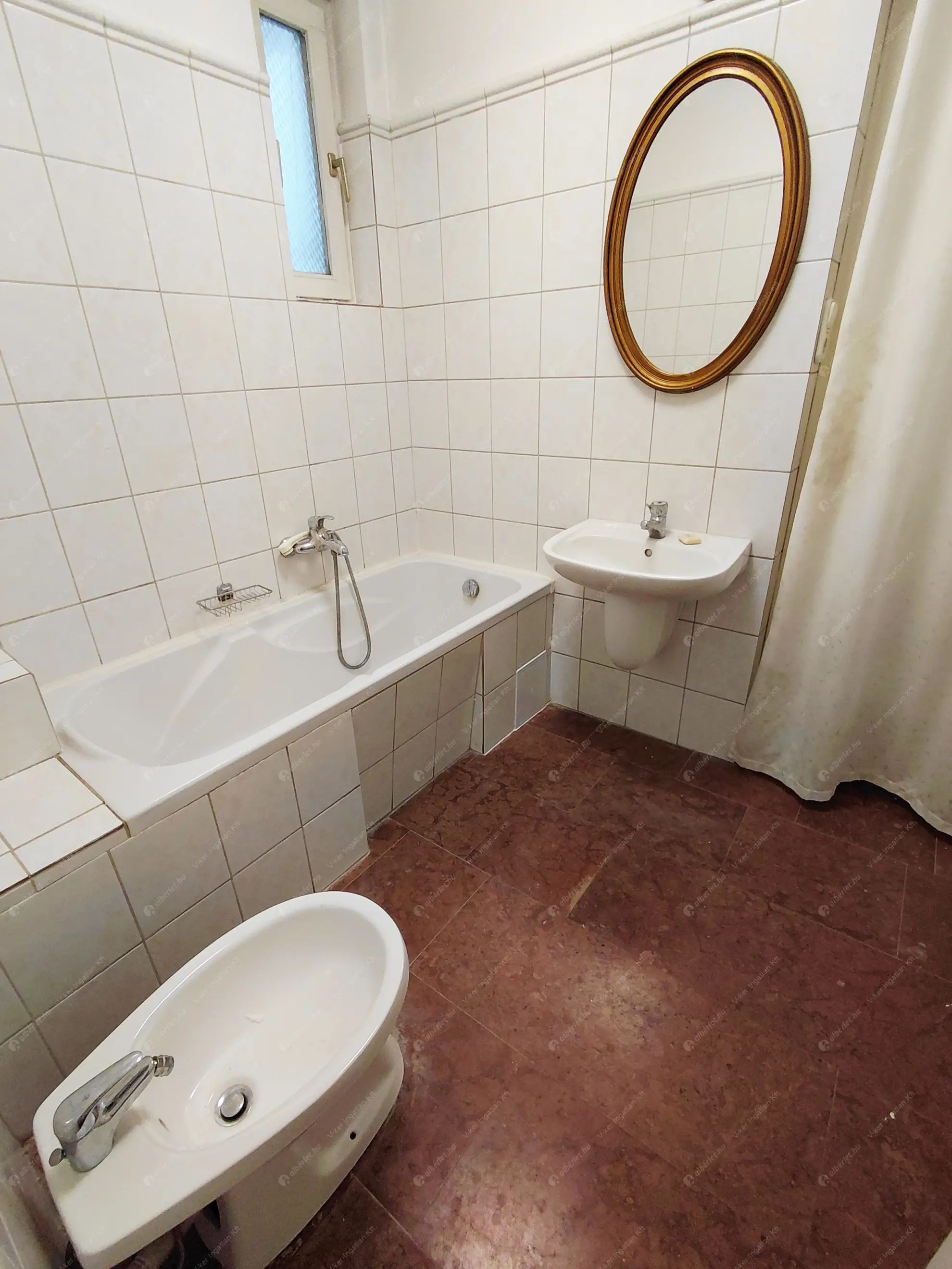 Kiadó albérlet 550000 Ft/hó áron: Budapest, XIV. kerület  Dorozsmai utca. Mérete: 300 nm, 6 szobás | Alberlet.hu - 6600084