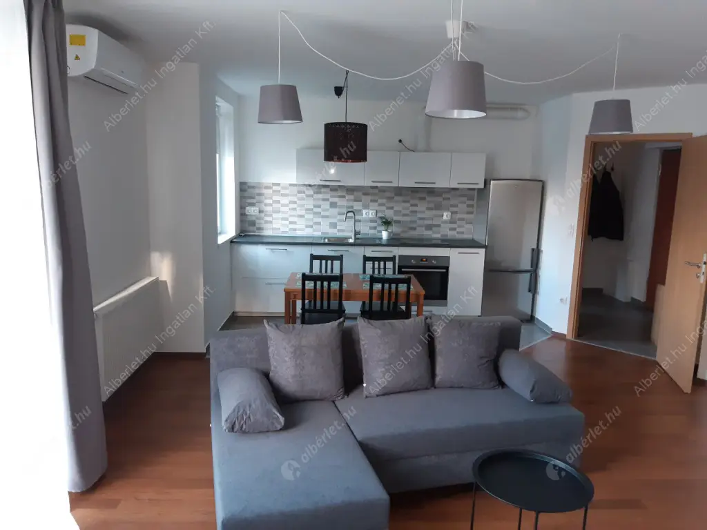 Kiadó albérlet 280000 Ft/hó áron: Budapest, XIV. kerület  Dorozsmai utca. Mérete: 50 nm, 2 szobás | Alberlet.hu - 6618798