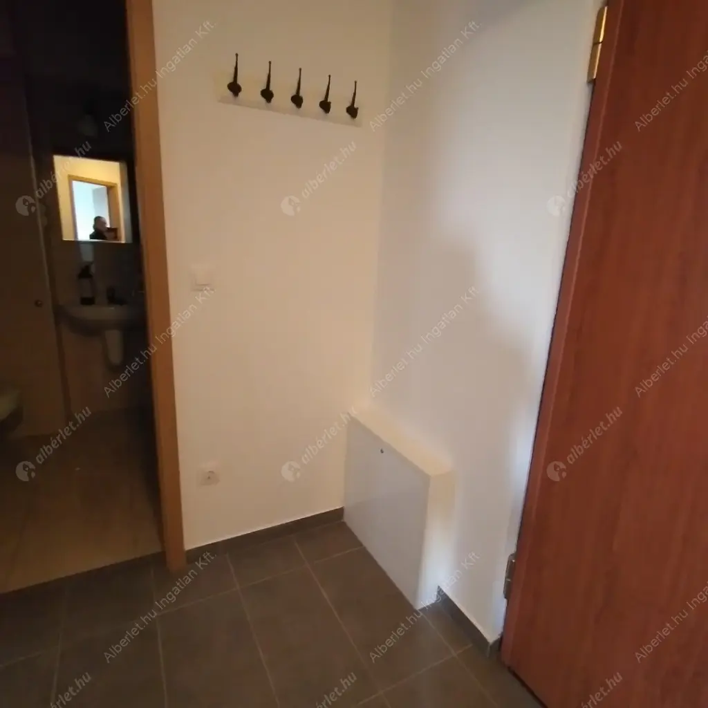 Kiadó albérlet 280000 Ft/hó áron: Budapest, XIV. kerület  Dorozsmai utca. Mérete: 50 nm, 2 szobás | Alberlet.hu - 6618805
