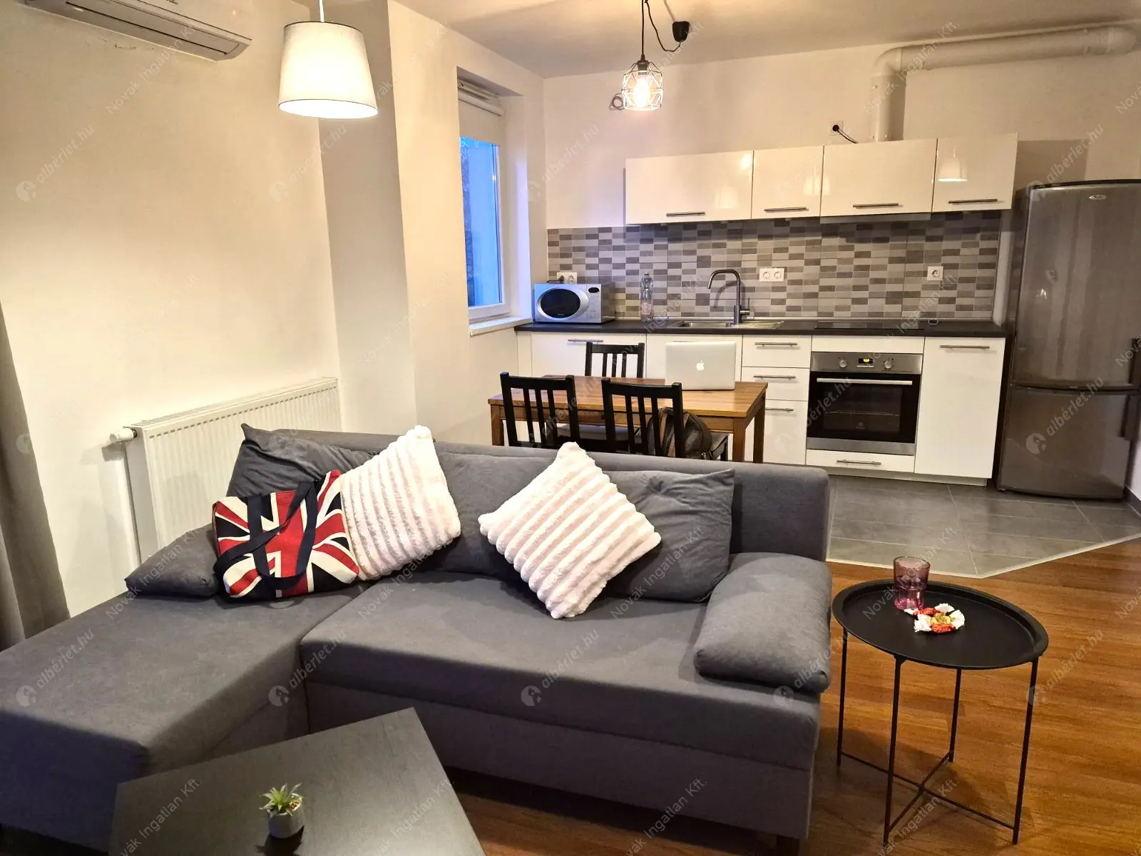 Kiadó albérlet 280000 Ft/hó áron: Budapest, XIV. kerület  Dorozsmai utca. Mérete: 50 nm, 2 szobás | Alberlet.hu - 6621887