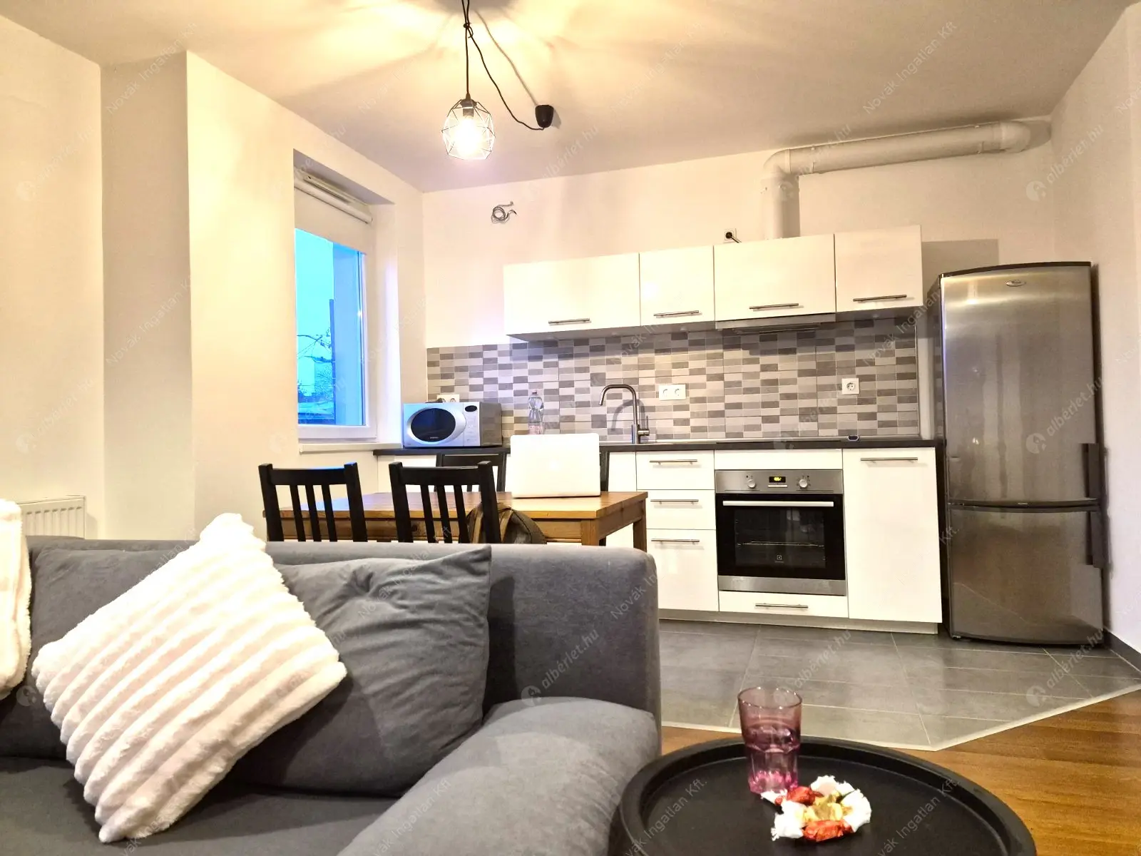 Kiadó albérlet 280000 Ft/hó áron: Budapest, XIV. kerület  Dorozsmai utca. Mérete: 50 nm, 2 szobás | Alberlet.hu - 6621888