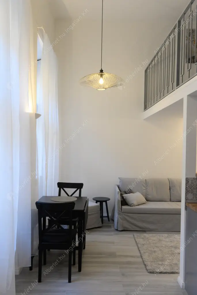 Kiadó albérlet 278000 Ft/hó áron: Budapest, XIV. kerület  Dózsa György út. Mérete: 37 nm, 1 szobás | Alberlet.hu - 6535386