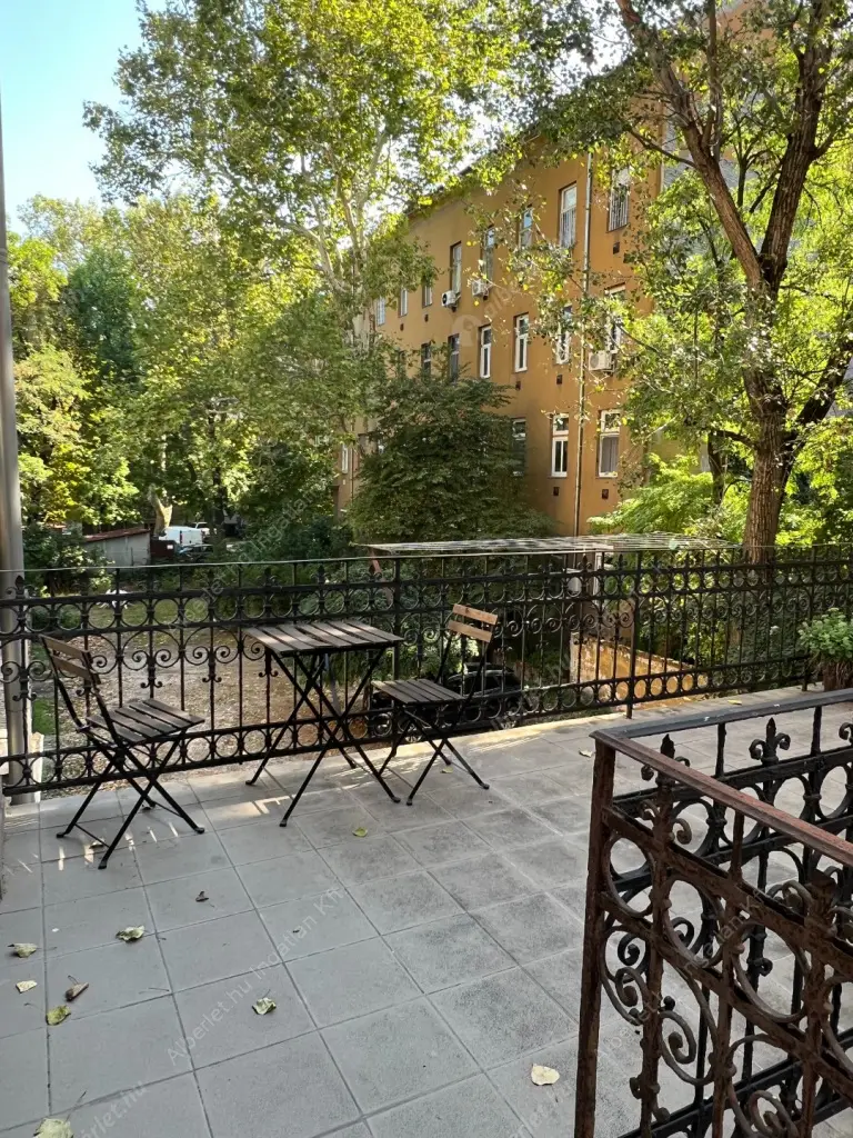 Kiadó albérlet 278000 Ft/hó áron: Budapest, XIV. kerület  Dózsa György út. Mérete: 37 nm, 1 szobás | Alberlet.hu - 6535395