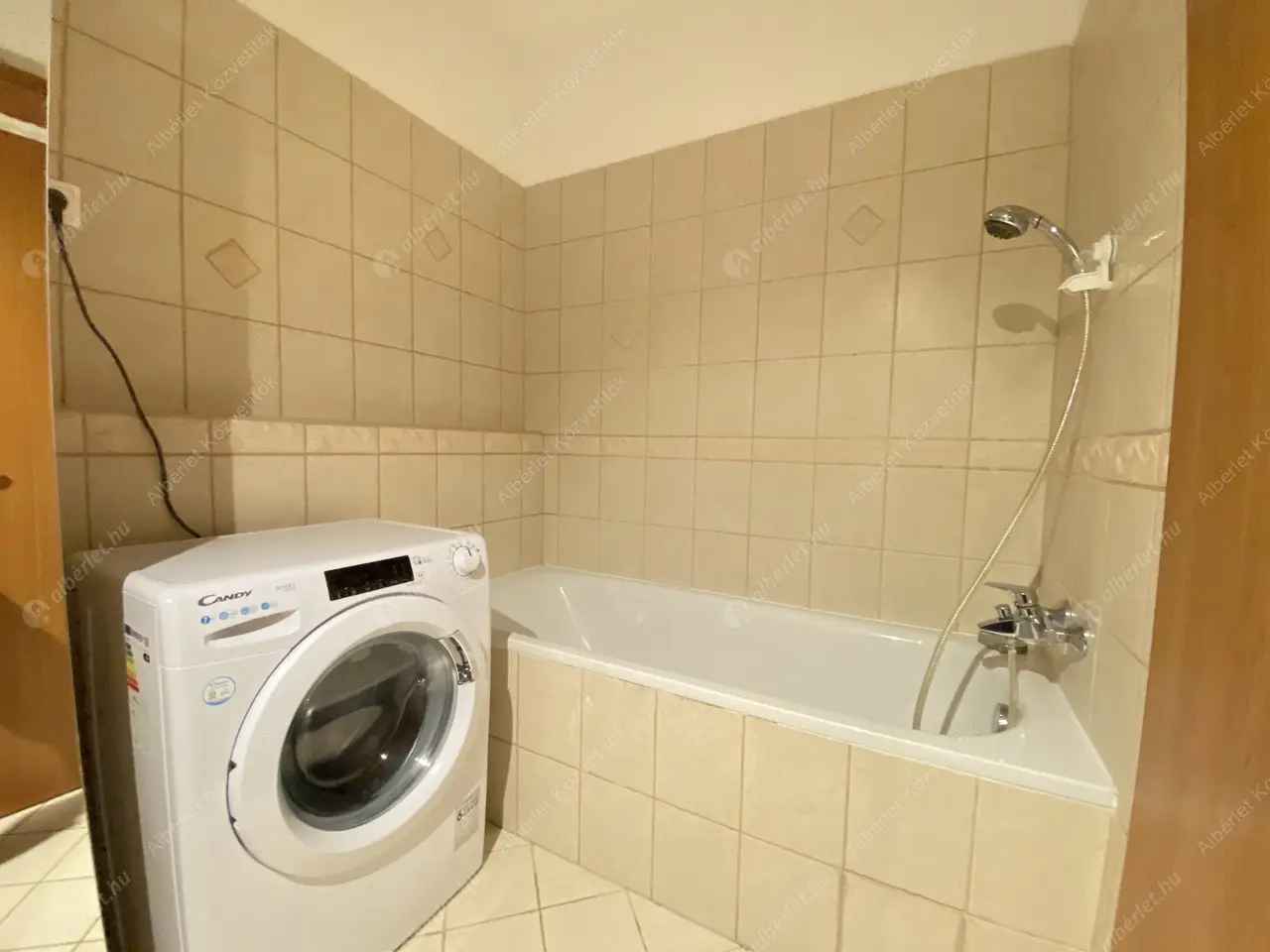 Kiadó albérlet 220000 Ft/hó áron: Budapest, XIV. kerület  Egressy út. Mérete: 45 nm, 2 szobás | Alberlet.hu - 5497661