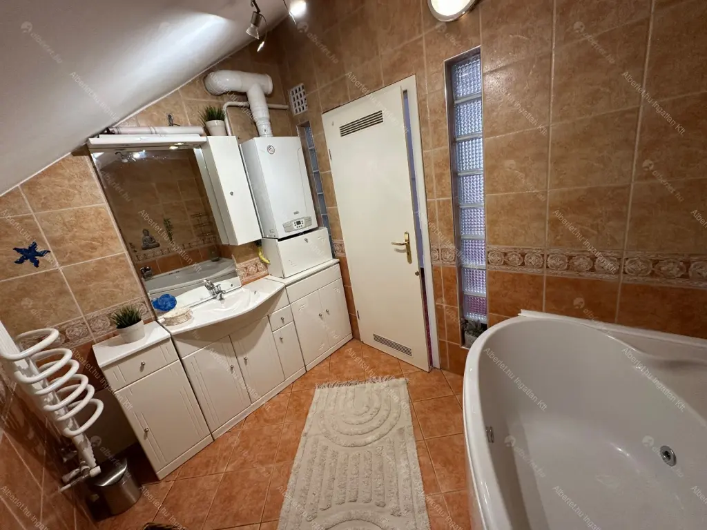 Kiadó albérlet 380000 Ft/hó áron: Budapest, XIV. kerület  Egressy út. Mérete: 85 nm, 3 szobás | Alberlet.hu - 6651175