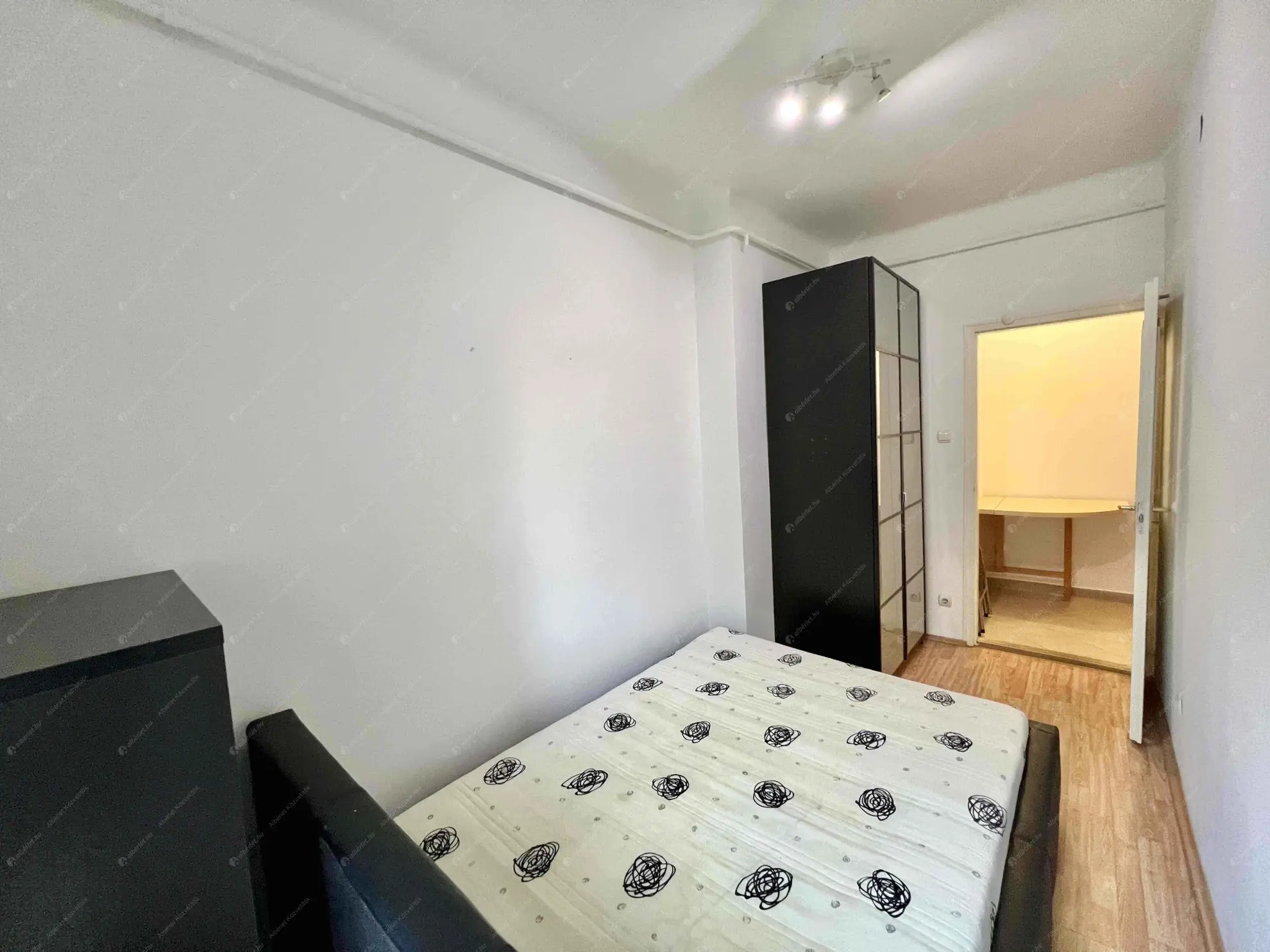 Kiadó albérlet 190000 Ft/hó áron: Budapest, XIV. kerület  Erzsébet királyné útja. Mérete: 39 nm, 1 szobás | Alberlet.hu - 6547246