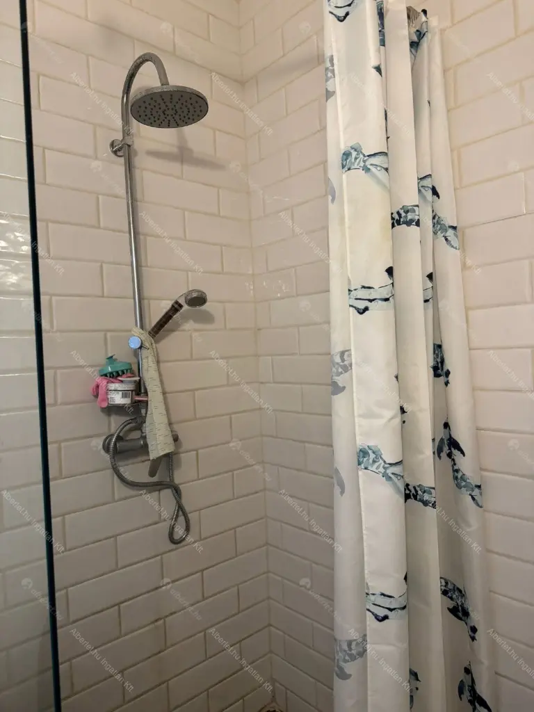 Kiadó albérlet 300000 Ft/hó áron: Budapest, XIV. kerület  Erzsébet királyné útja. Mérete: 43 nm, 2 szobás | Alberlet.hu - 6691502